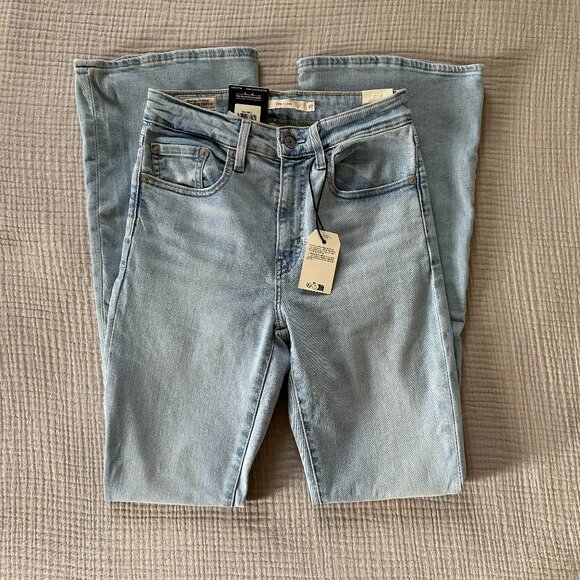 NWT Levi's Premium 726 Flare Jeans - Lever Left - Picture 5 of 15